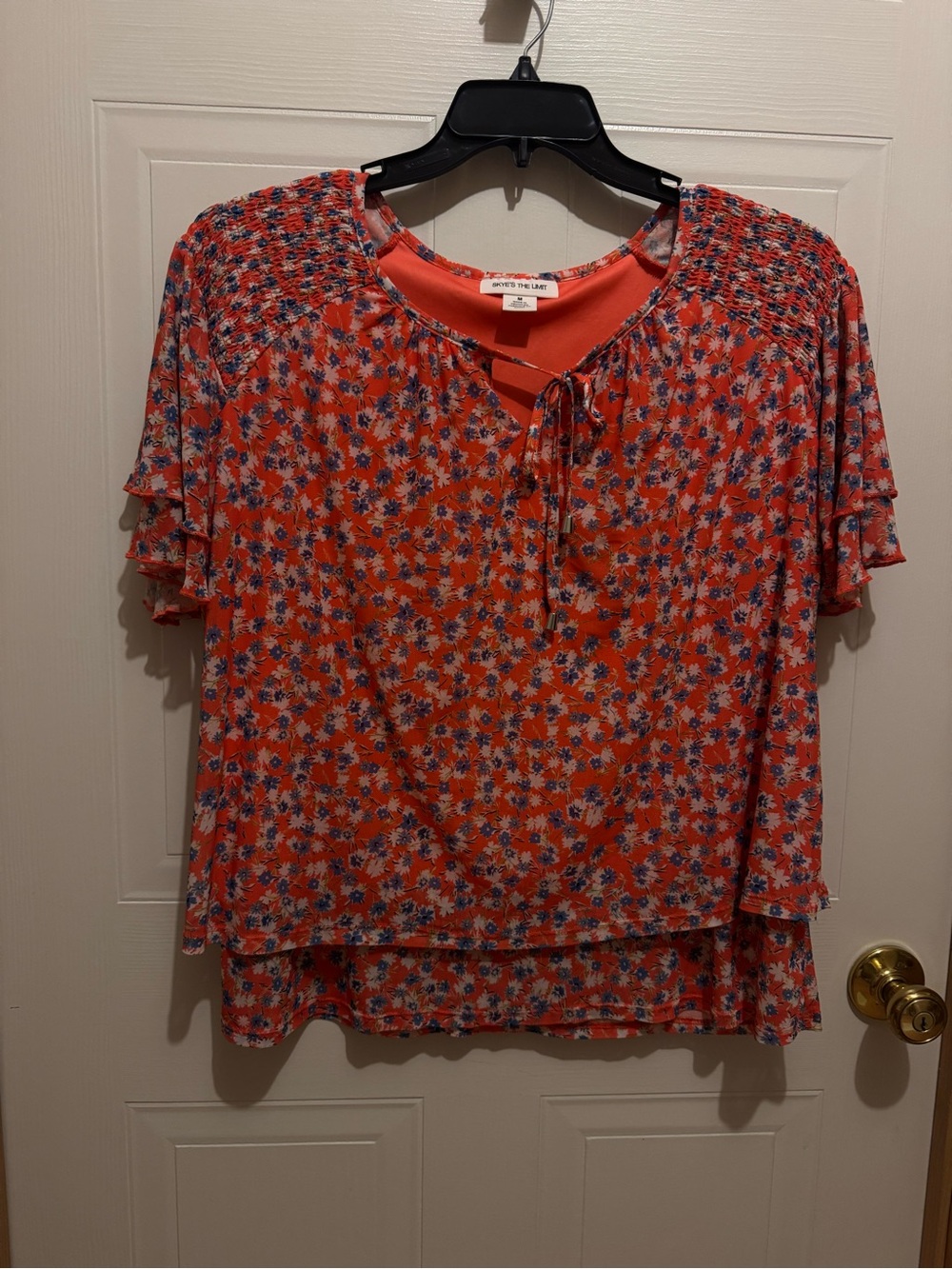 Skey’s  the Limit Sz M Coral Floral Tie-Neck Tiered Top VGUC 😊😊